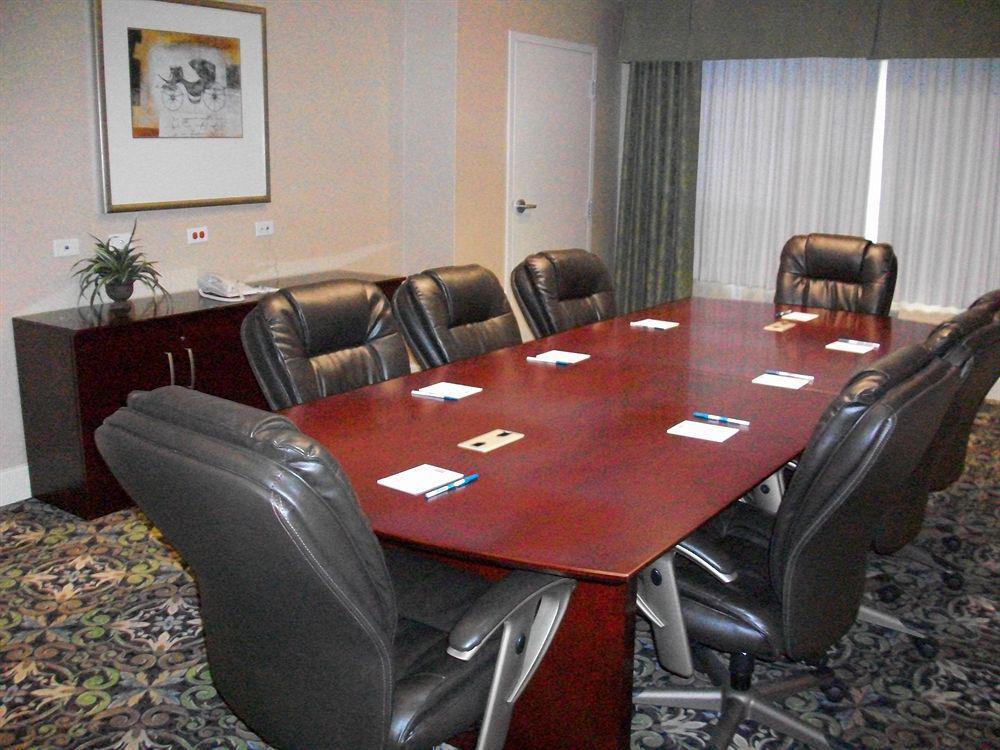 Staybridge Suites Mcallen By Ihg Esterno foto